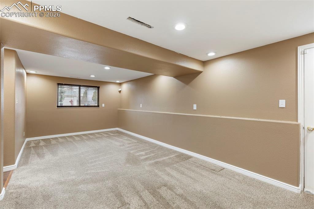 Image 36 of 50: Family Room