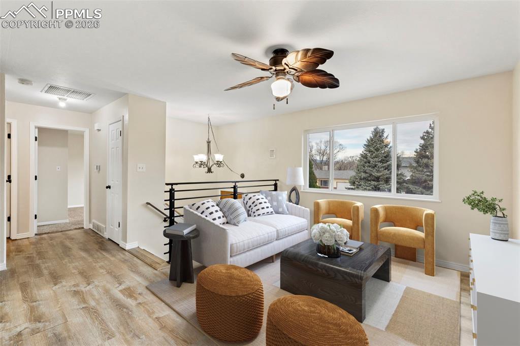 Image 4 of 50: Living Room