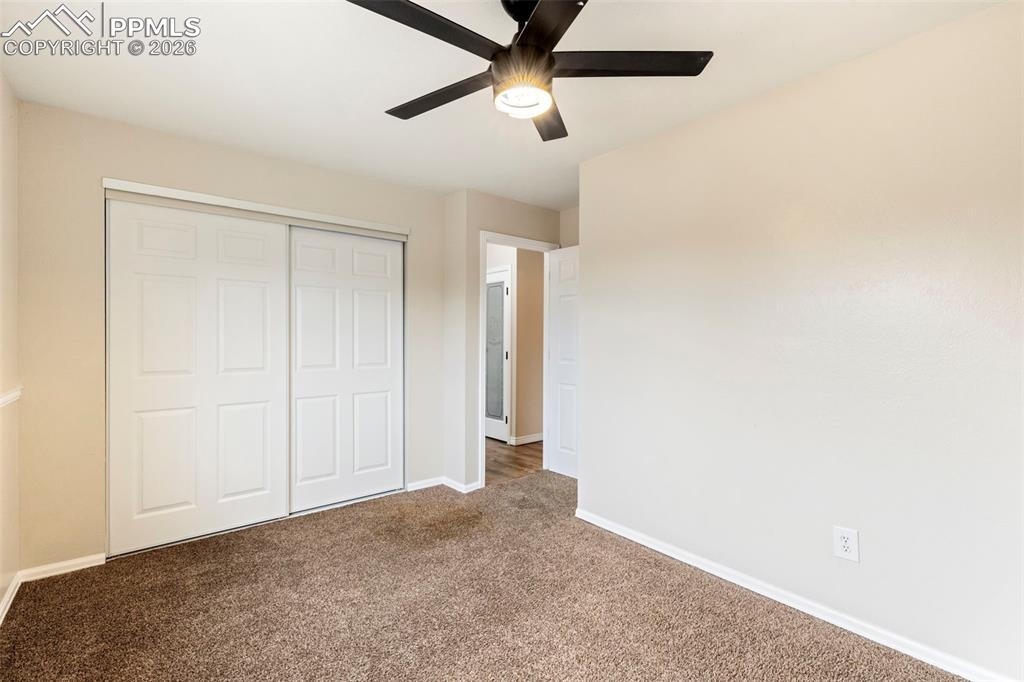 Image 45 of 50: Bedroom