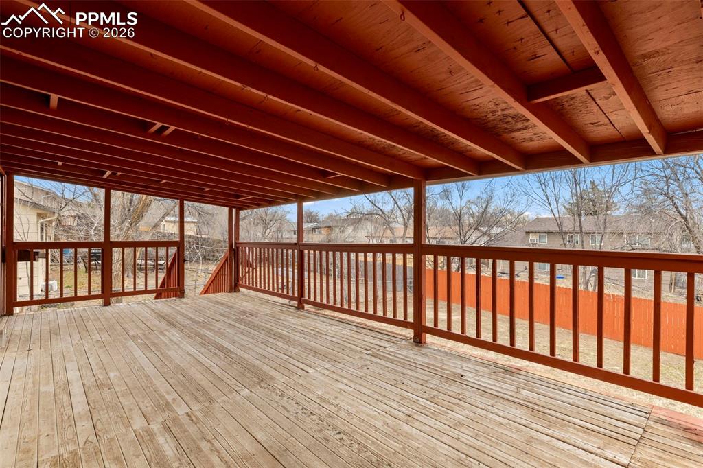 Image 49 of 50: Deck