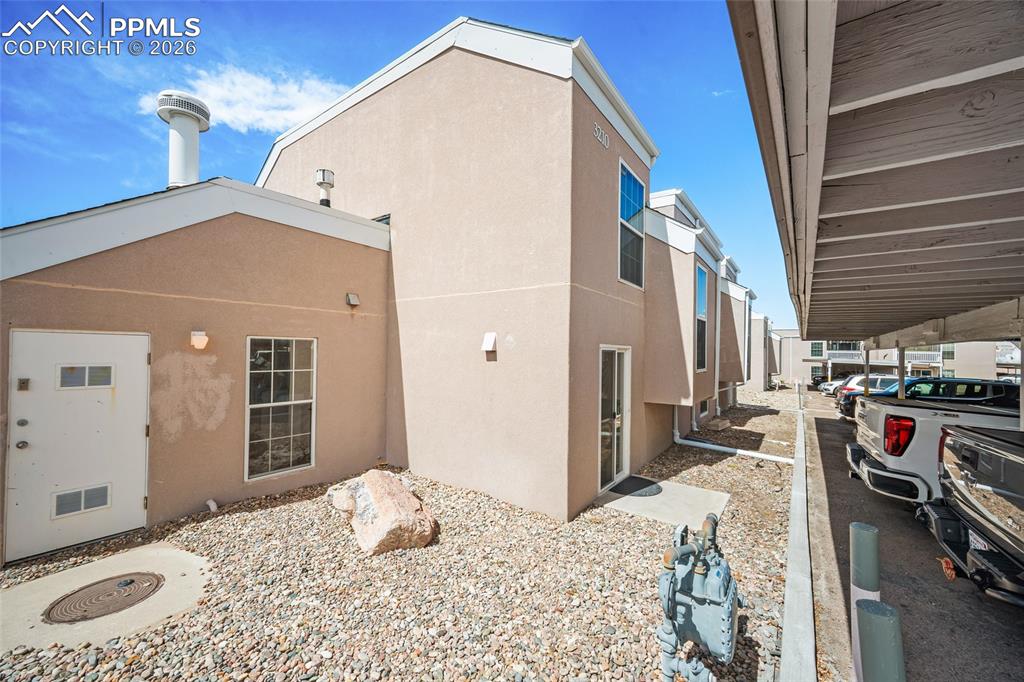 Image 33 of 40: Side of Structure