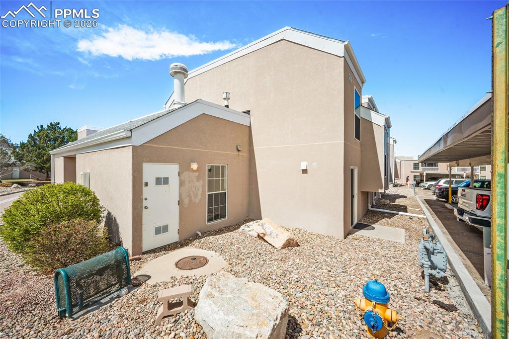 Image 34 of 40: Side of Structure