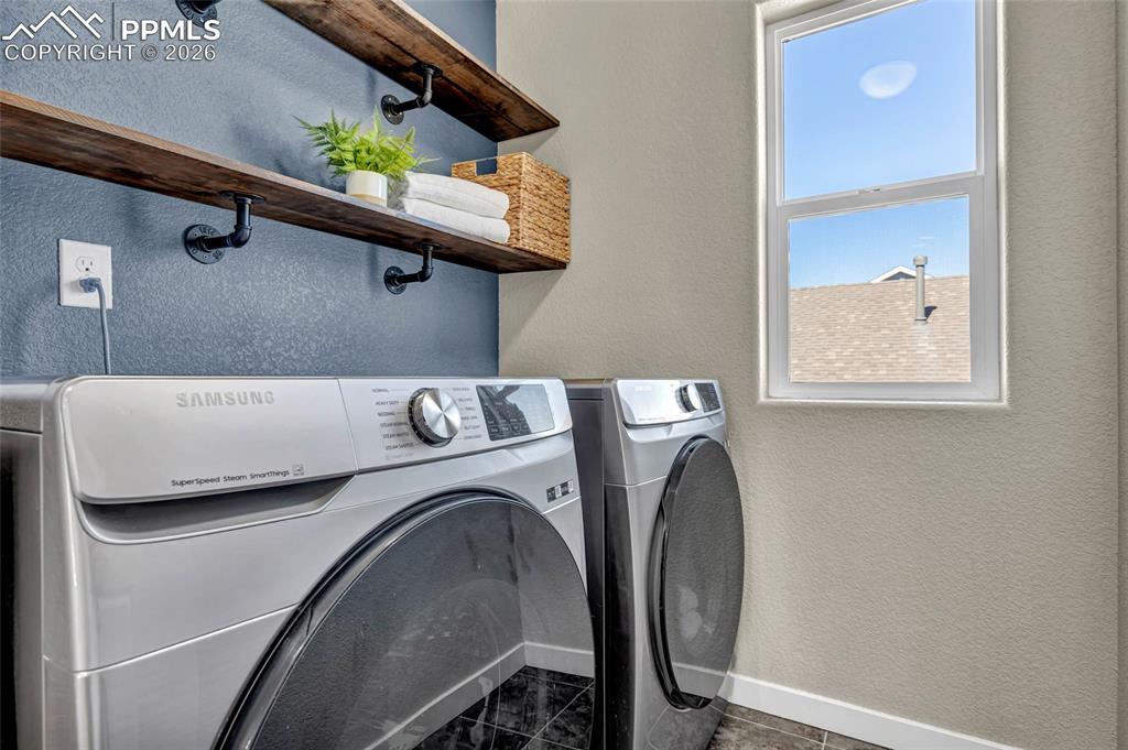 Image 29 of 45: Laundry