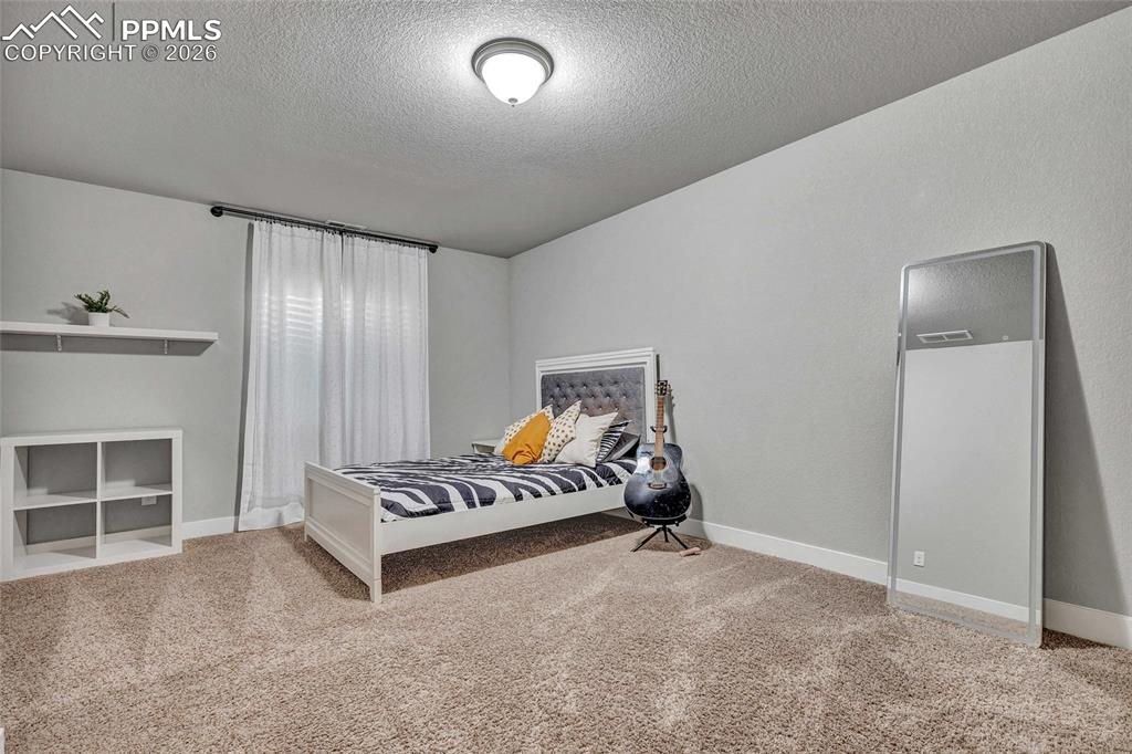 Image 40 of 45: Bedroom