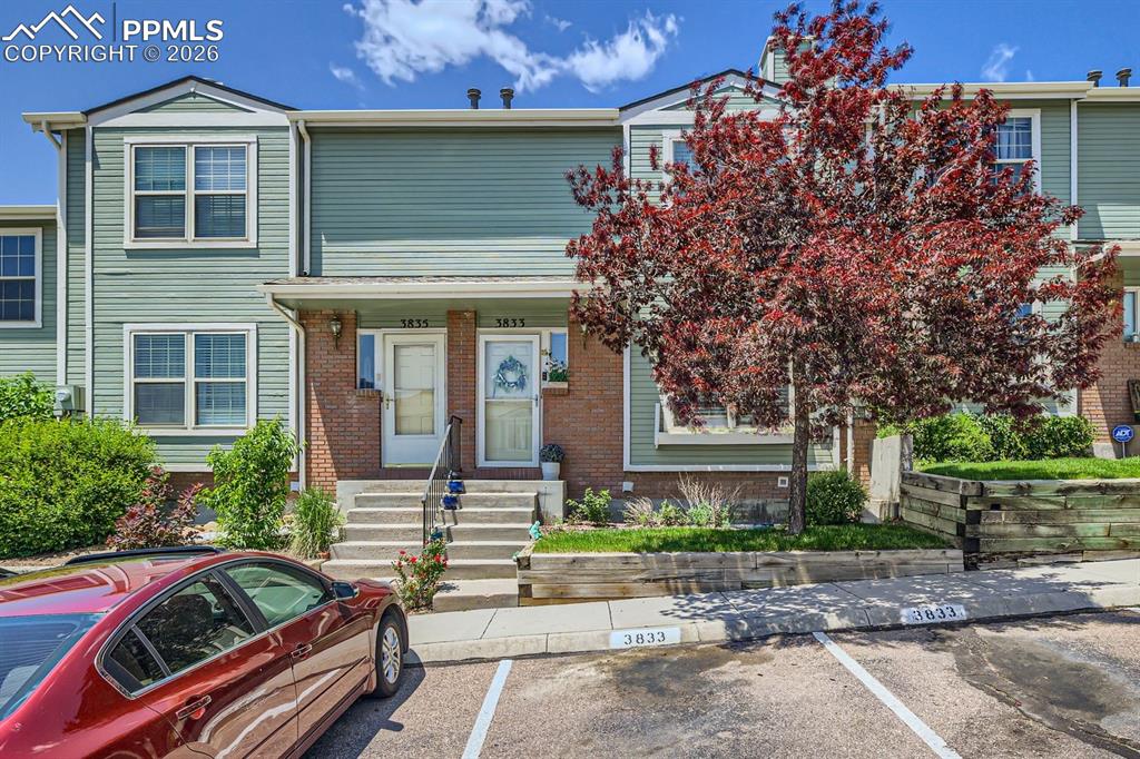 Image 1 of 32: Front of Structure