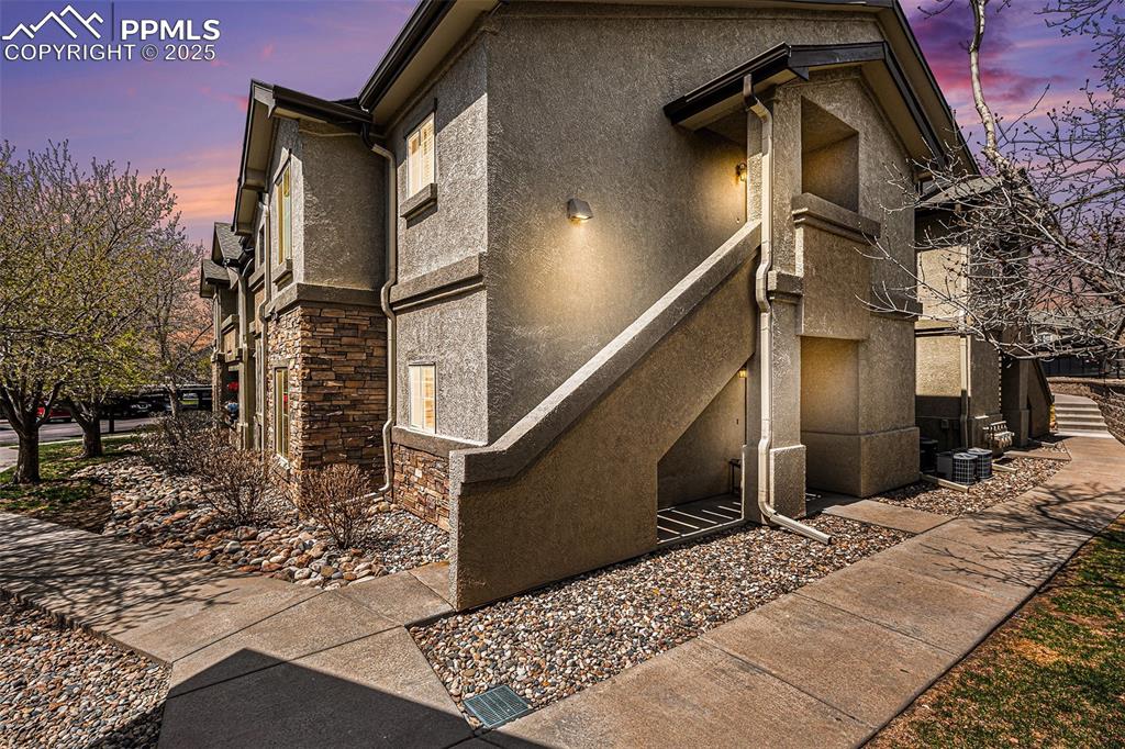 Image 12 of 14: Side of Structure