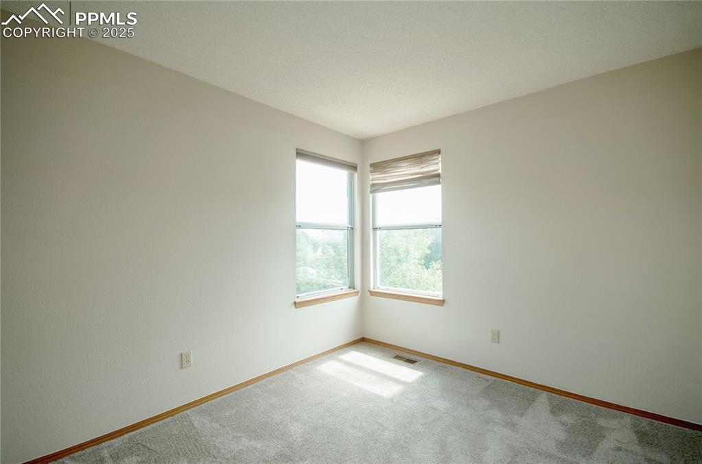 Image 21 of 41: Bedroom