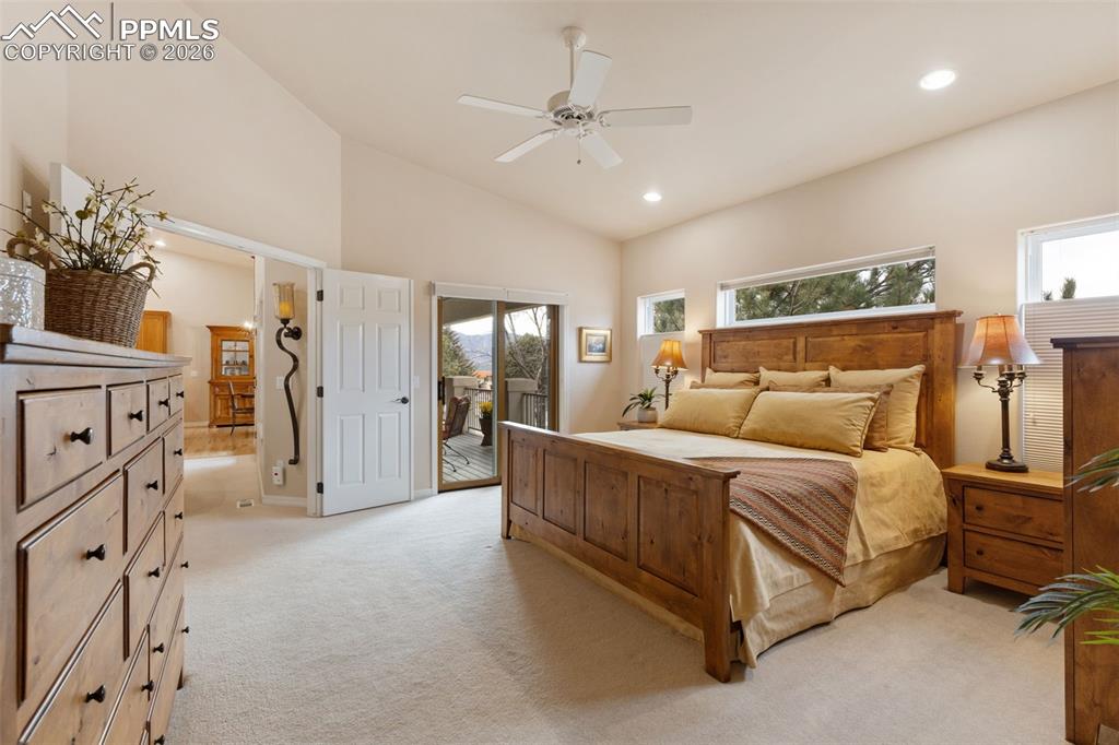 Image 16 of 31: Bedroom