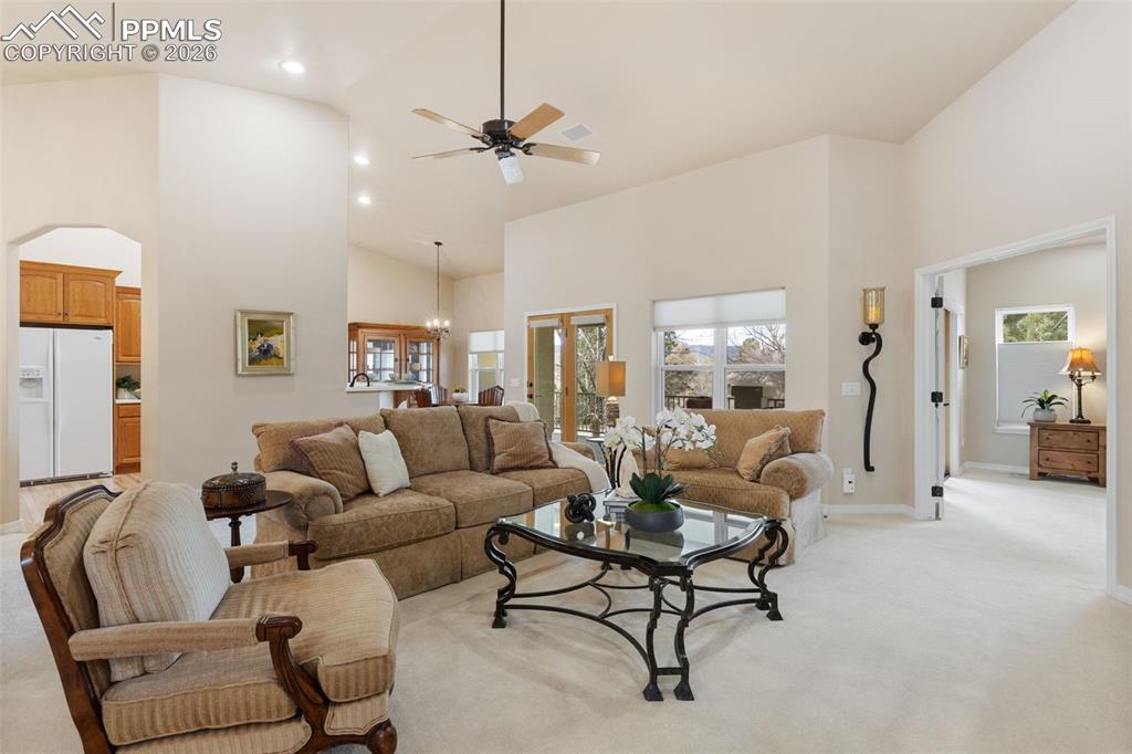 Image 7 of 31: Living Room