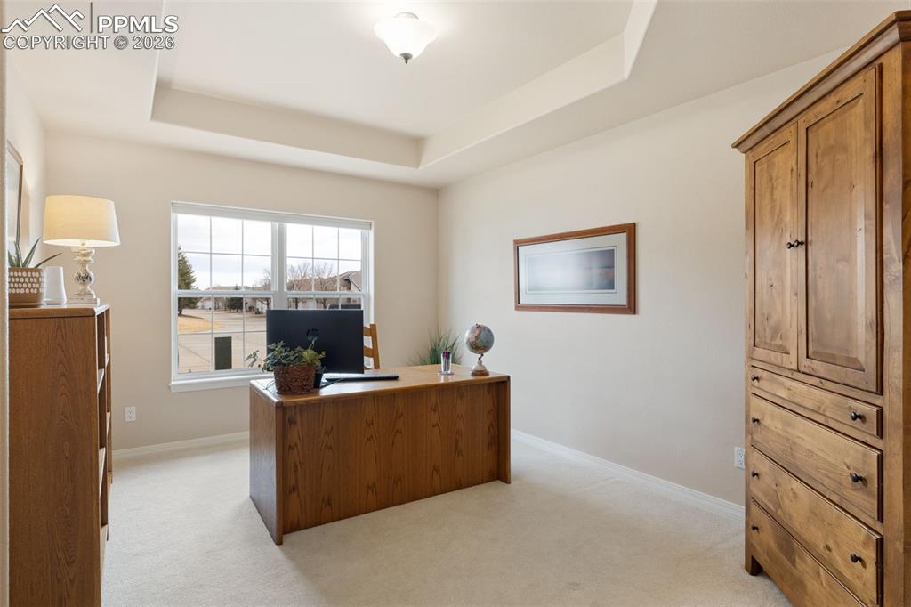 Image 8 of 31: Office