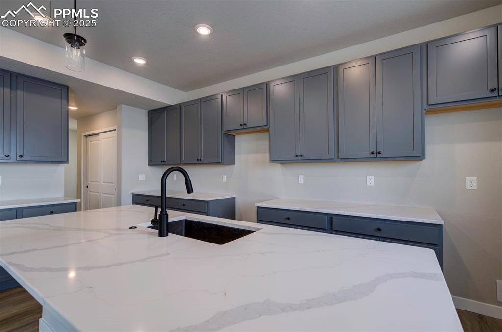 Image 10 of 44: Kitchen