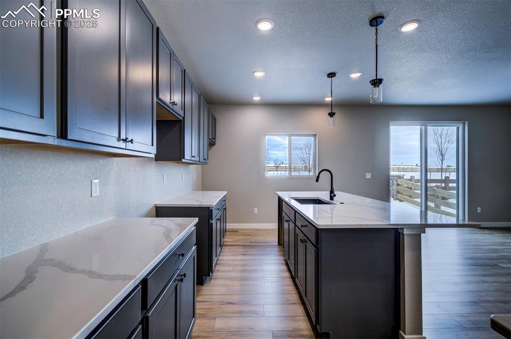 Image 12 of 44: Kitchen