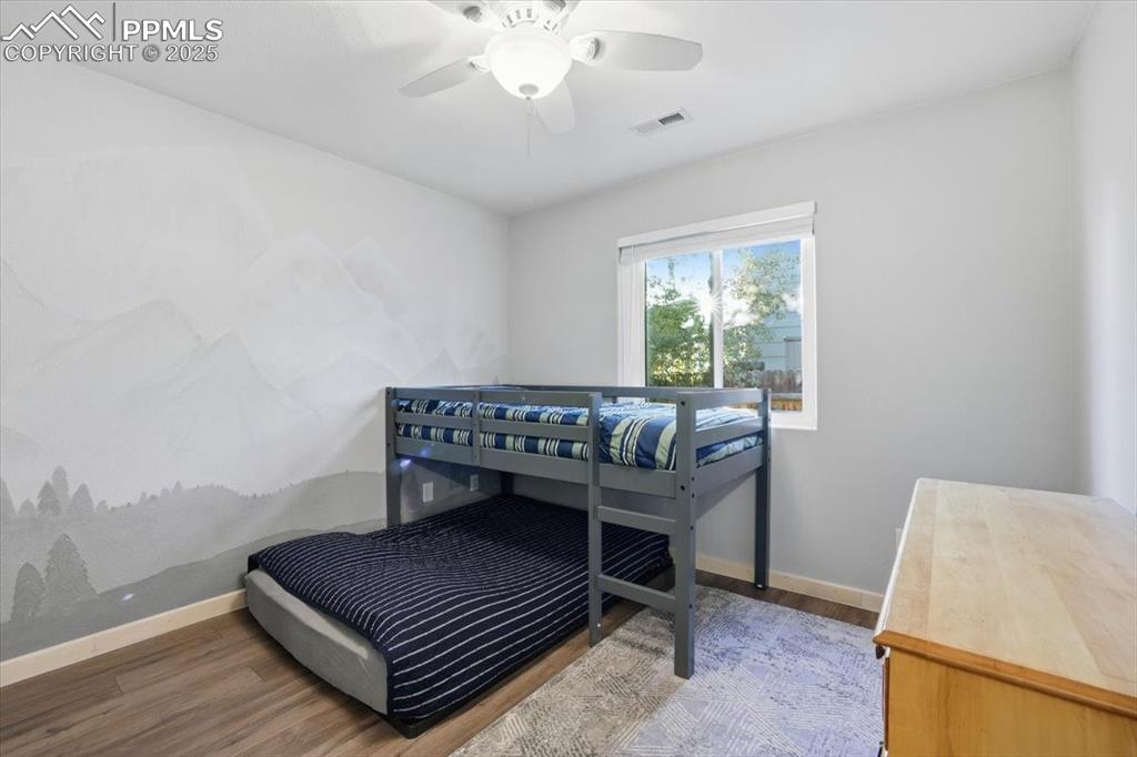 Image 10 of 37: Bedroom