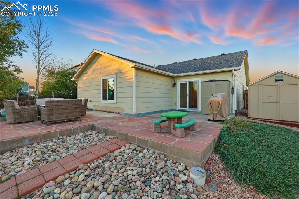 Image 21 of 37: Back of Structure