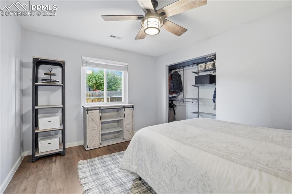 Image 9 of 37: Bedroom