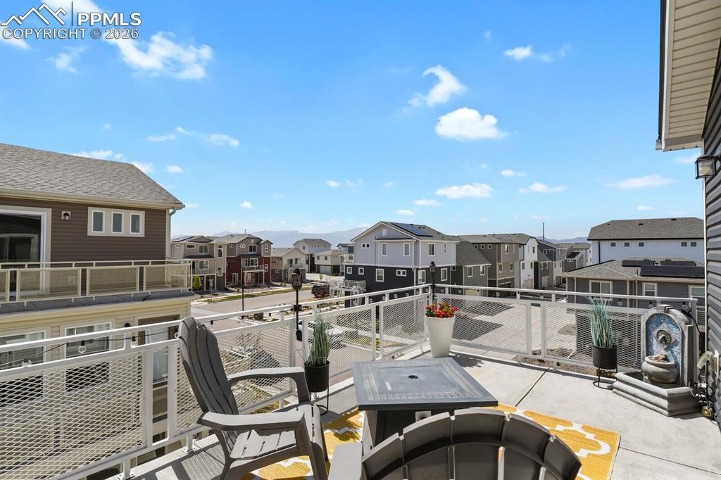 Image 24 of 31: Balcony