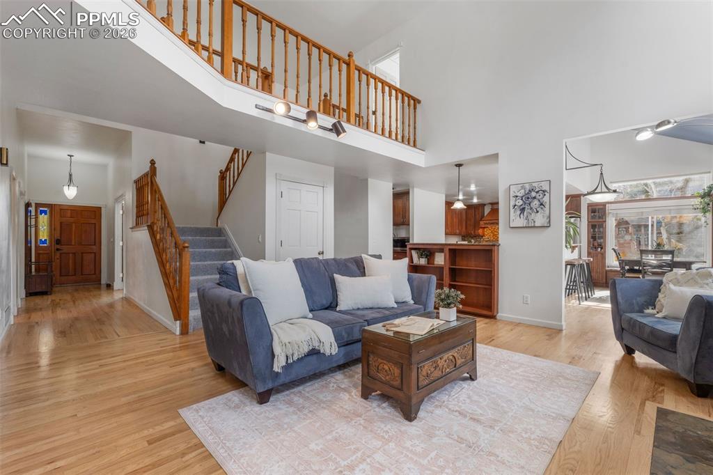 Image 14 of 50: Living Room