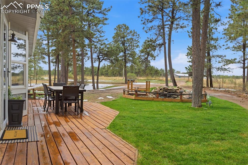 Image 4 of 48: Deck