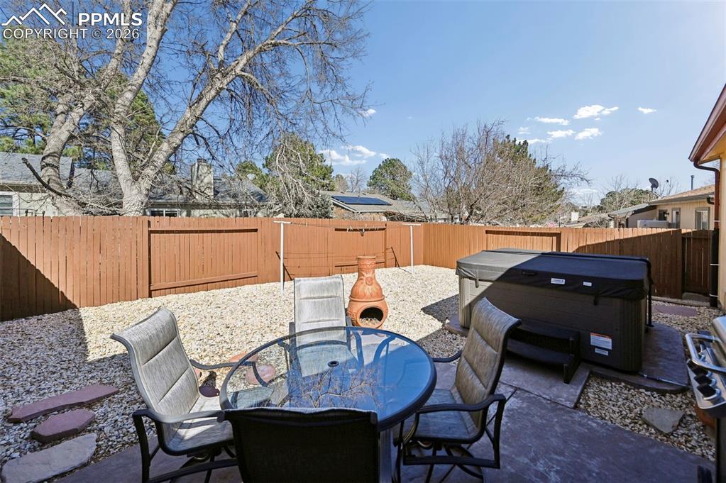 Image 21 of 34: Patio