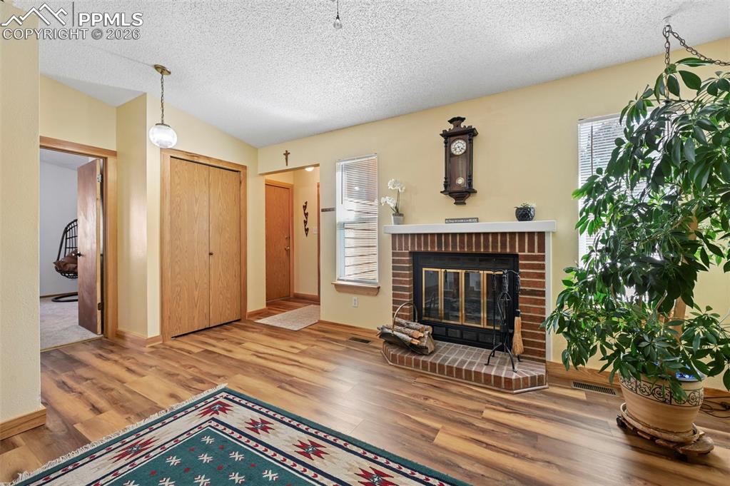 Image 4 of 34: Living Room