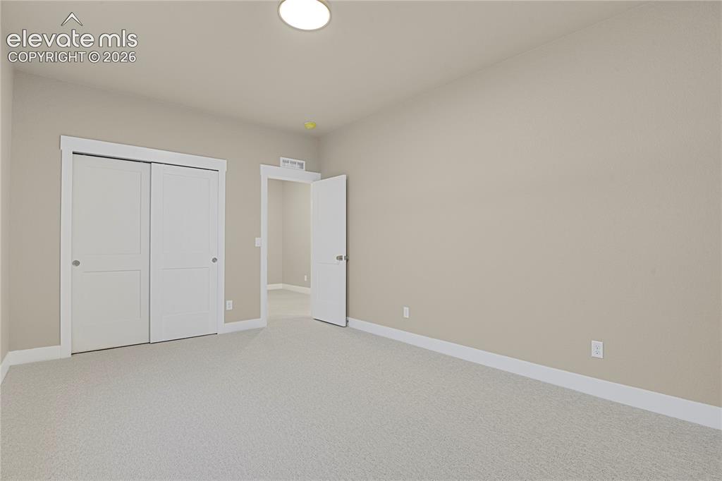 Image 28 of 42: Fourth bedroom