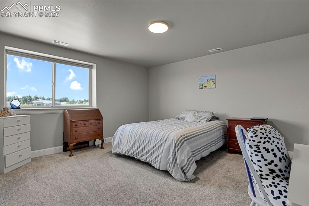 Image 25 of 43: bed3