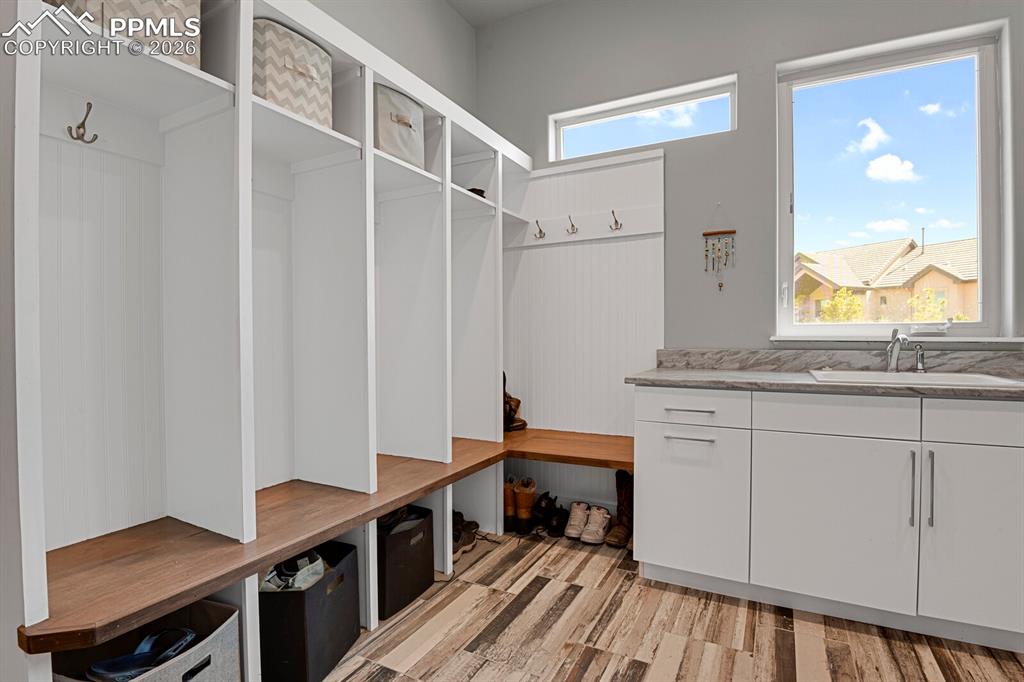 Image 26 of 43: Mud Room