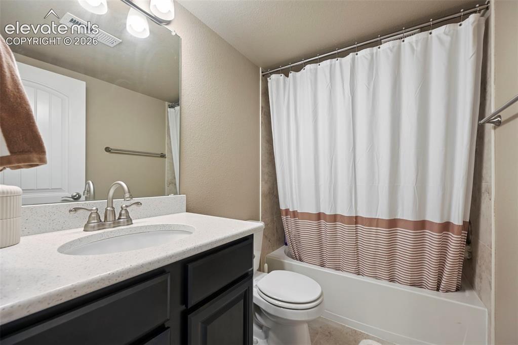 Image 36 of 40: basement full bathroom