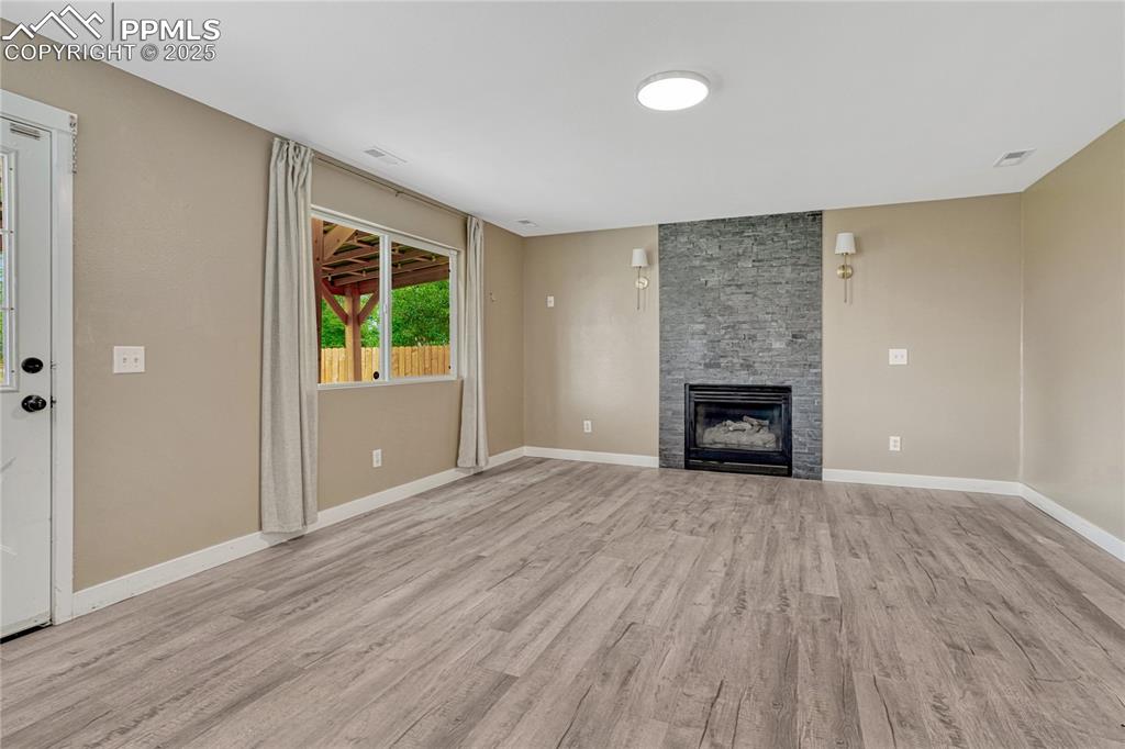 Image 17 of 50: Family Room