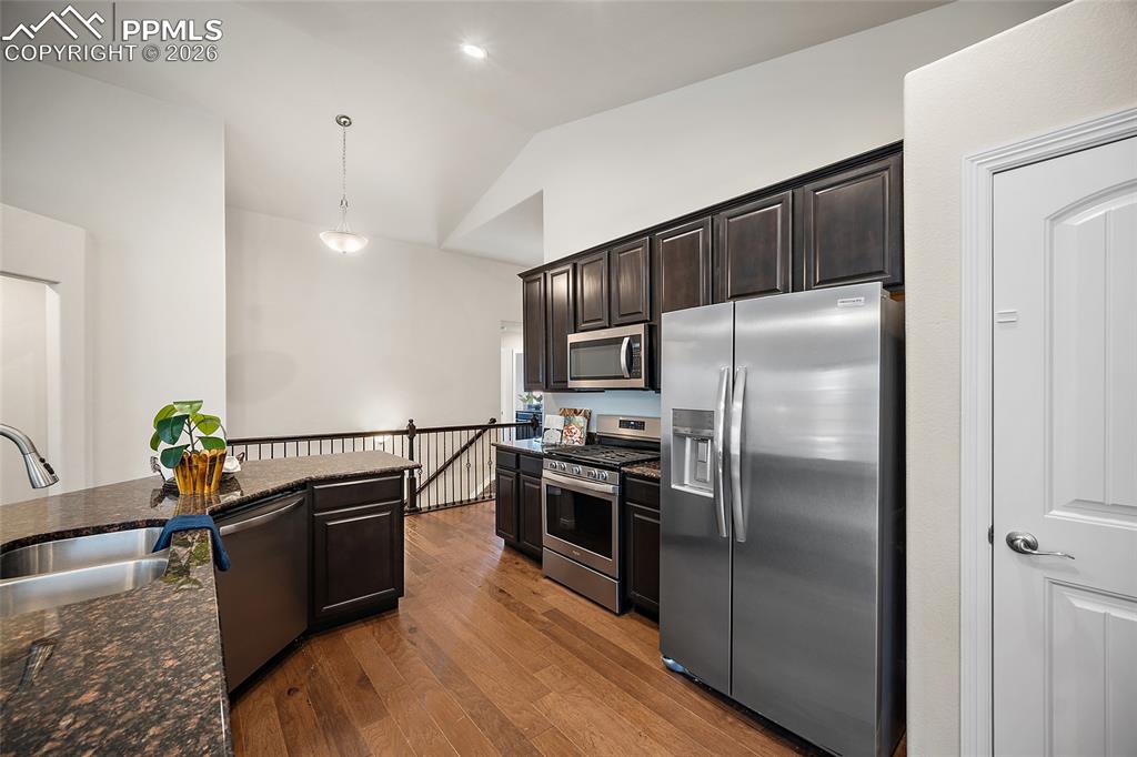 Image 10 of 50: Gas range oven. 