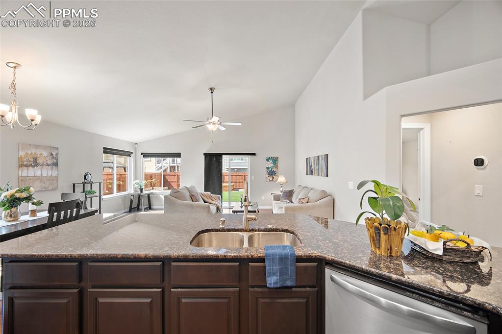 Image 5 of 50: No Description Available