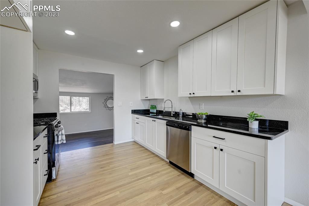 Listing 3026920, Image 10 of 32