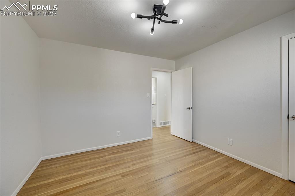 Listing 3026920, Image 18 of 32