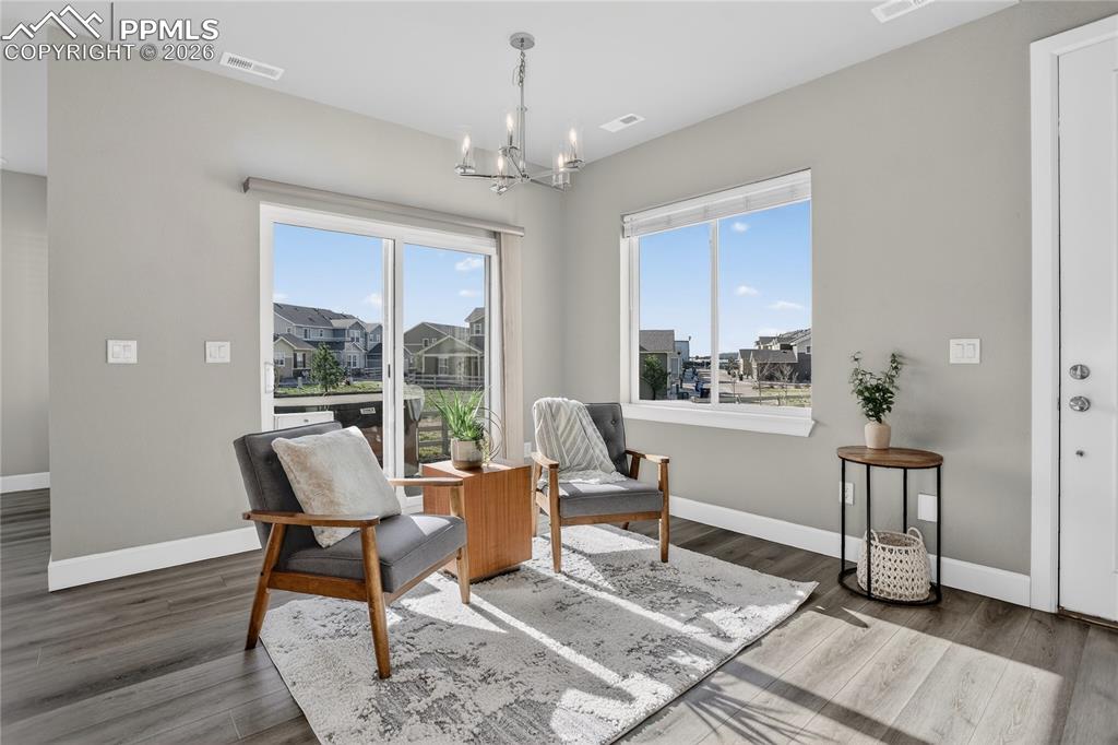 Image 3 of 17: Living room