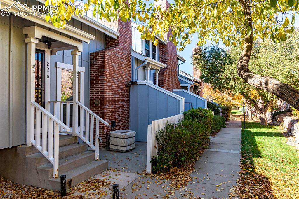 Image 2 of 37: Side of Structure