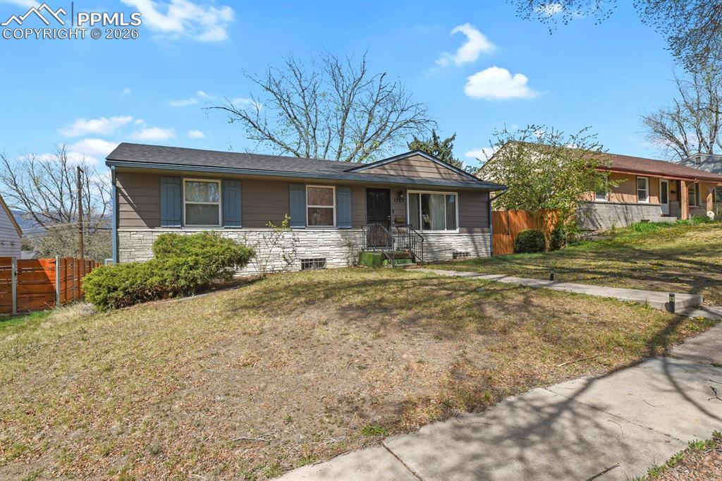 Image 2 of 31: Front of Structure