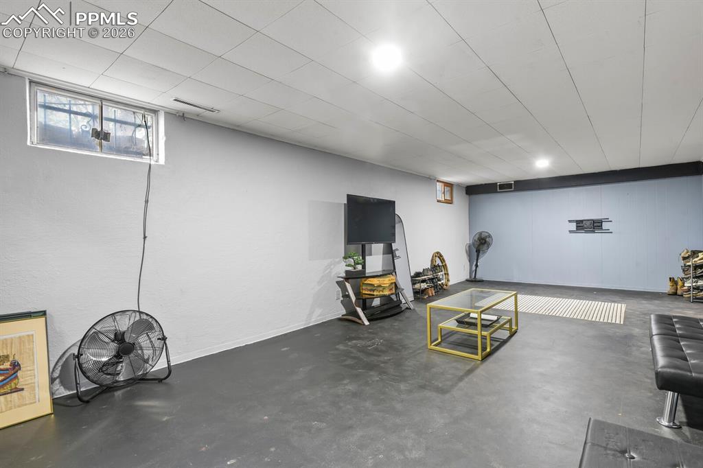 Image 25 of 31: Basement