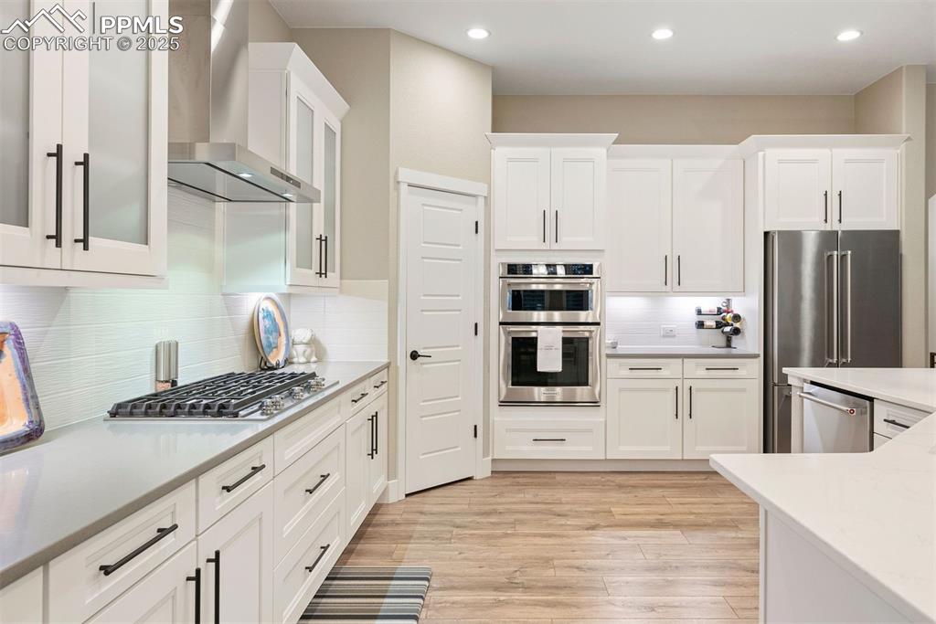 Image 12 of 42: Kitchen
