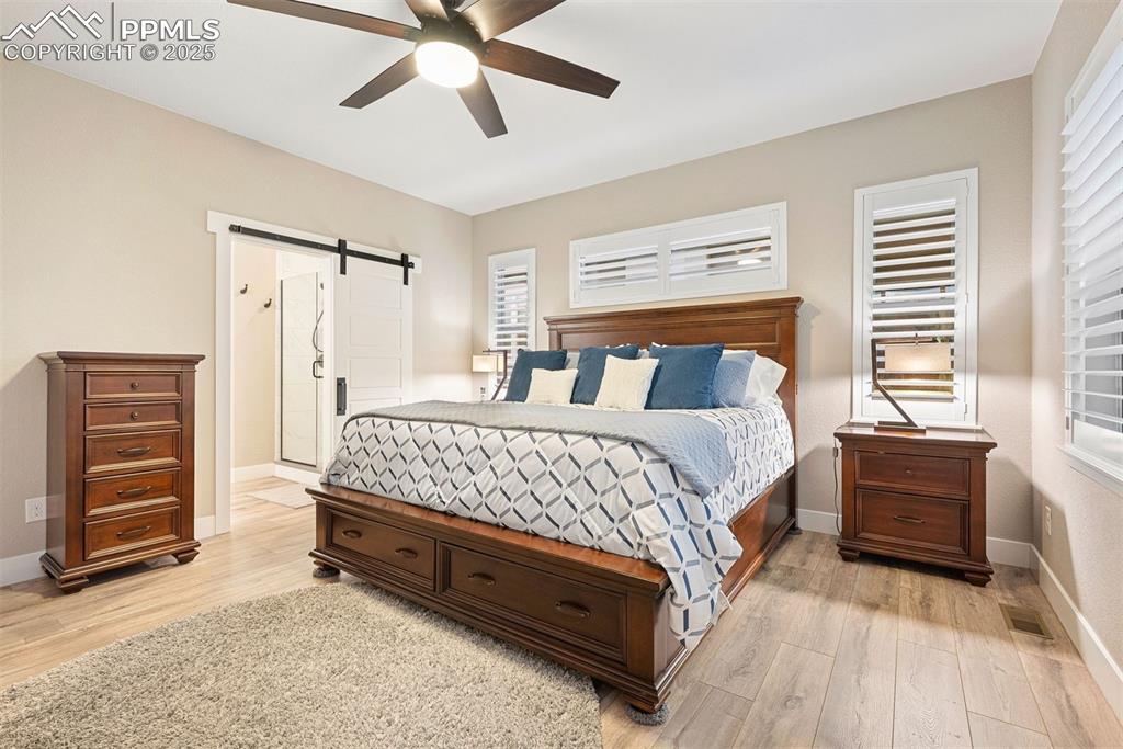 Image 16 of 42: Bedroom