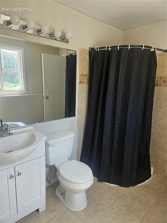 Image 7 of 11: Bathroom
