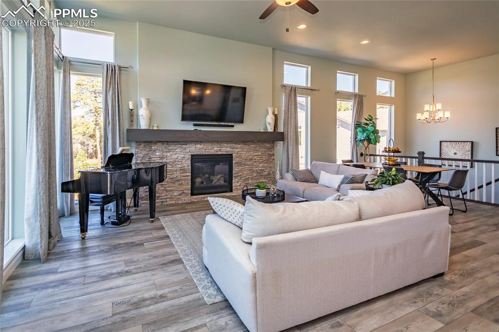 Image 10 of 45: Living Room