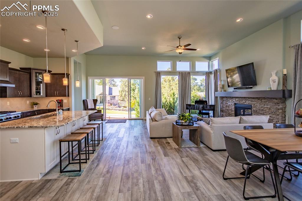 Image 3 of 45: Living Room