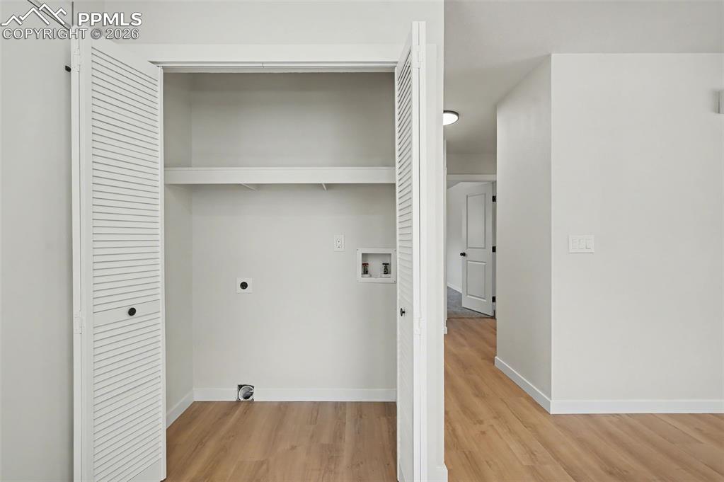 Image 15 of 24: Laundry