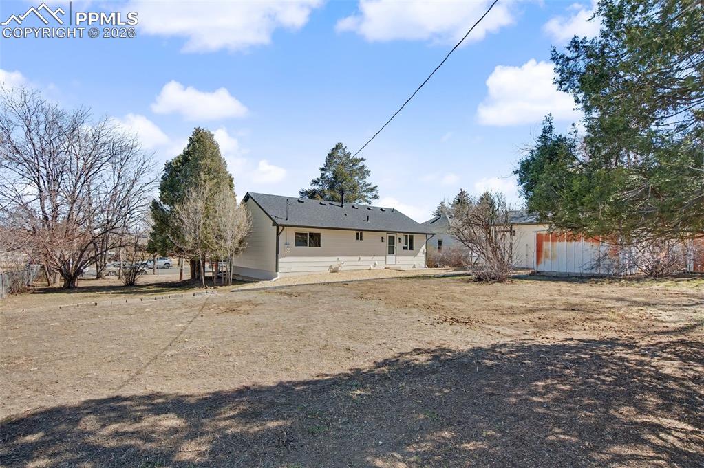 Image 24 of 24: Back of Structure