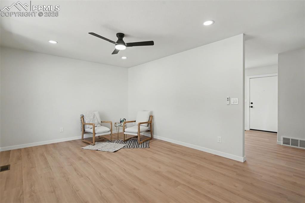 Image 6 of 24: Sitting Room