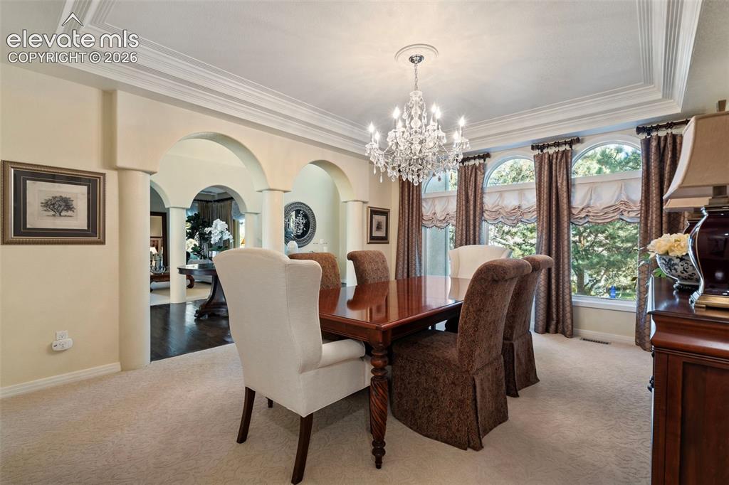 Image 9 of 50: Living Room