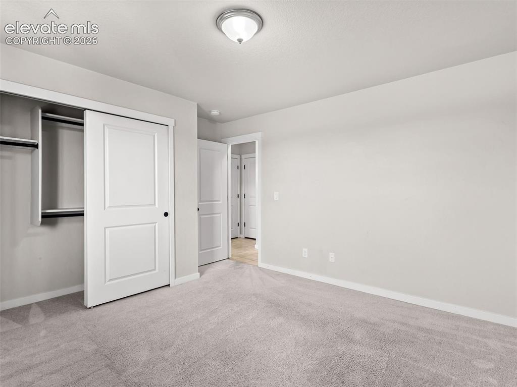Image 19 of 33: Bedroom