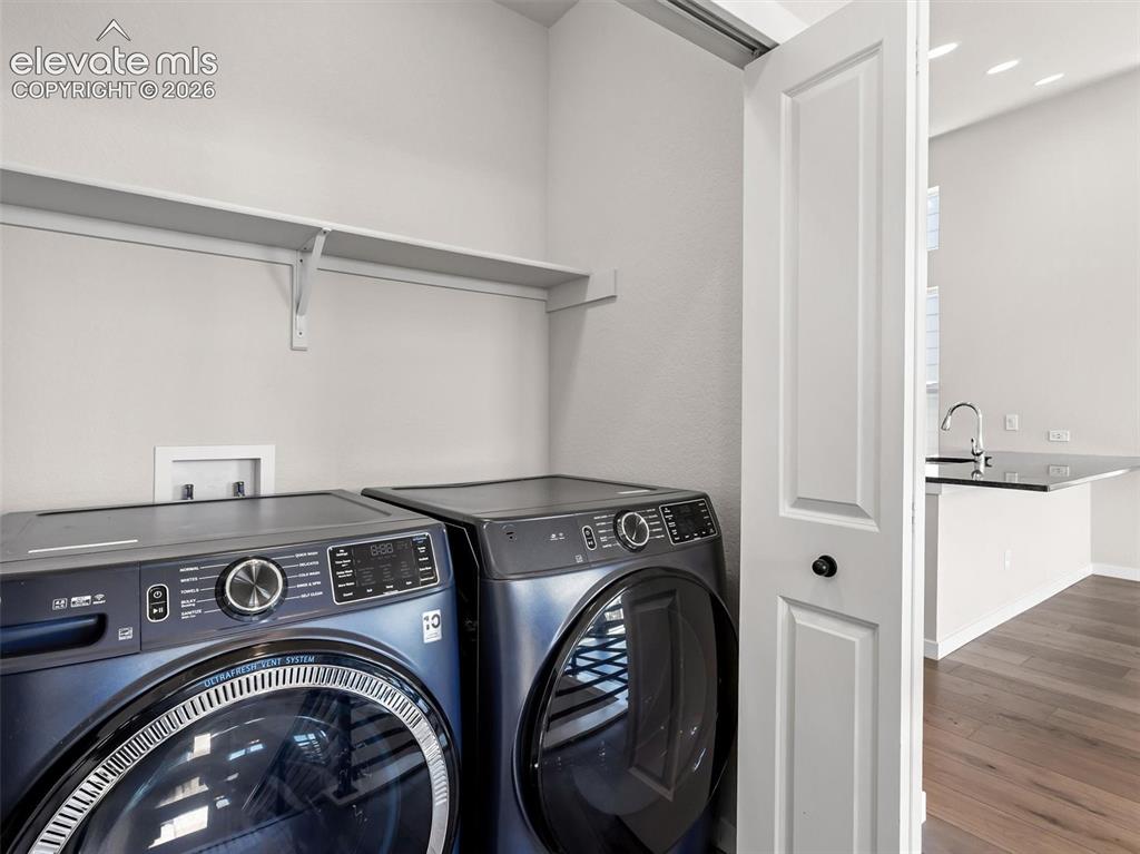 Image 3 of 33: Laundry
