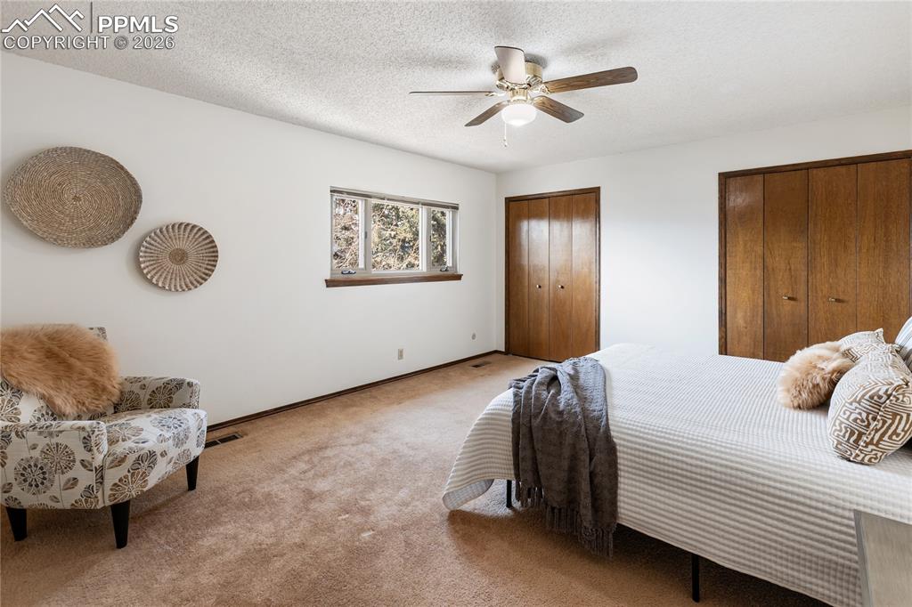 Image 26 of 39: Bedroom