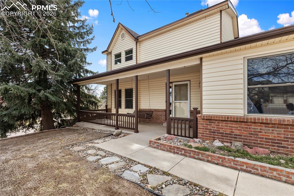 Image 3 of 39: Front of Structure